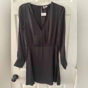 Divided Midi Black Dress with Slit sleeves